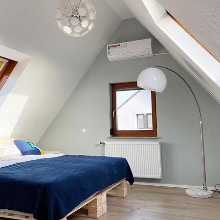Gemuetliche 2 Zimmerwohnung Mit Tv Und Wlan 벤들링엔 암 넥카 외부 사진