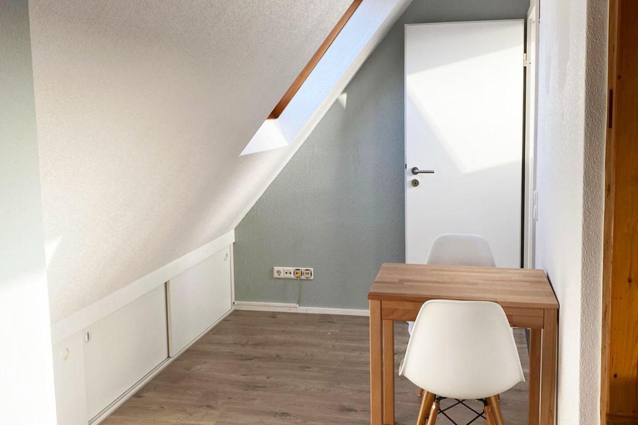 Gemuetliche 2 Zimmerwohnung Mit Tv Und Wlan 벤들링엔 암 넥카 외부 사진