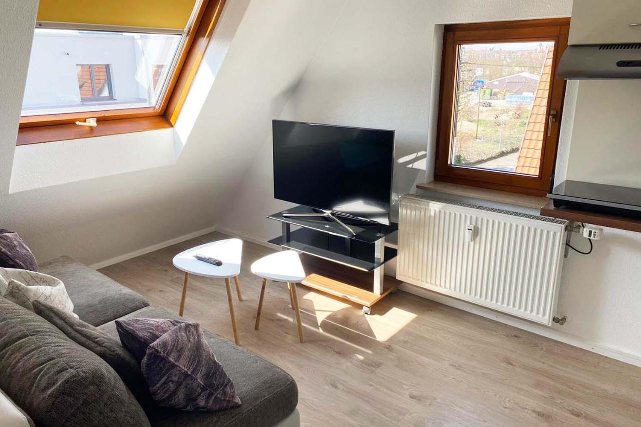 Gemuetliche 2 Zimmerwohnung Mit Tv Und Wlan 벤들링엔 암 넥카 외부 사진